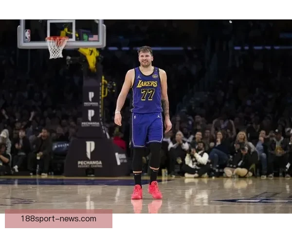 东契奇41分创多项纪录比肩科比队史第四却因16次失误被禁赛