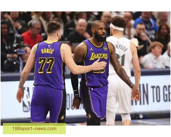 东契奇60分带领独行侠迎8连胜 疲惫闭眼庆祝 湖人全队为其狂欢祝贺