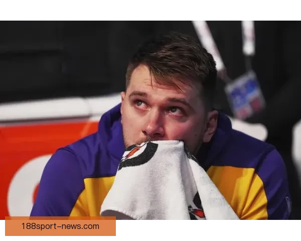 东契奇60分带领独行侠迎8连胜 疲惫闭眼庆祝 湖人全队为其狂欢祝贺